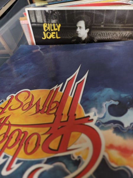 USED VINYL COLLECTION Carousel 2