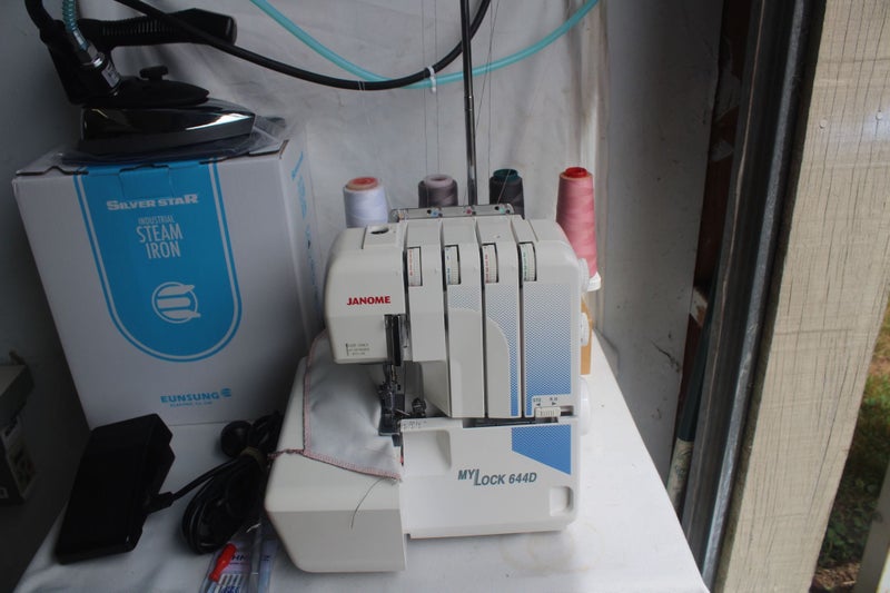 4 THREAD JANOME OVERLOCKER MYLOCK 644D Carousel 1