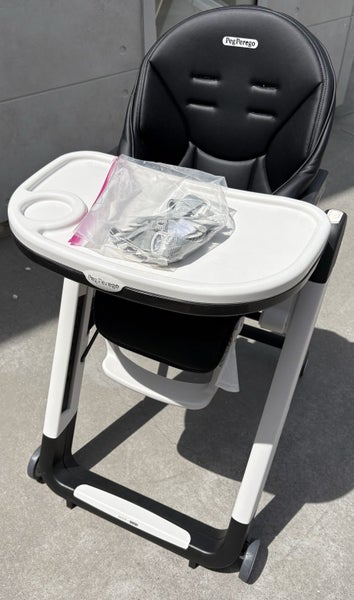PegPreggo Highchair (Siesta in Liquorice) Carousel 1