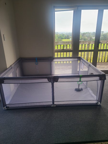 Baby Play Pen Carousel 1