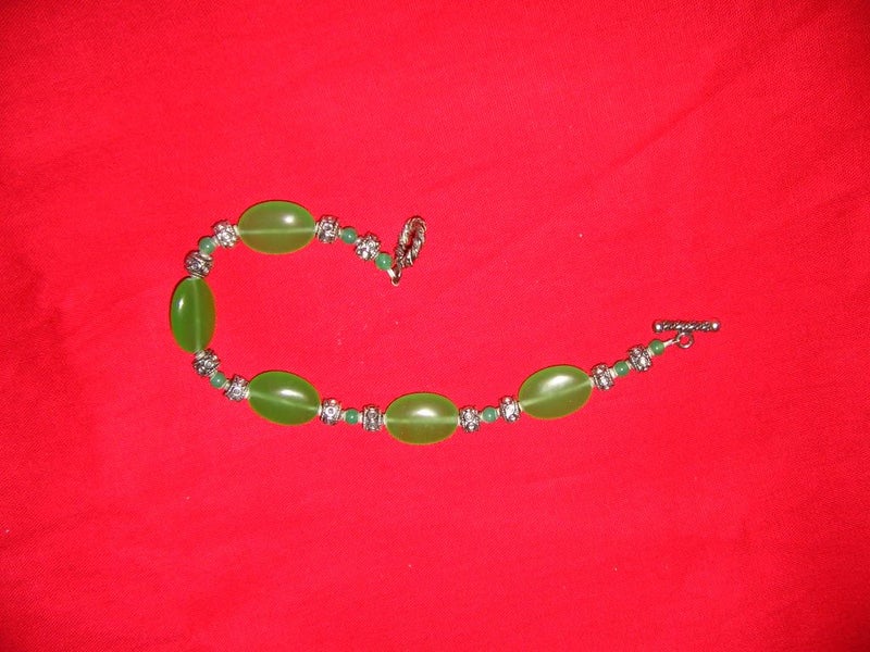 Pretty Jade Bracelet Carousel 1