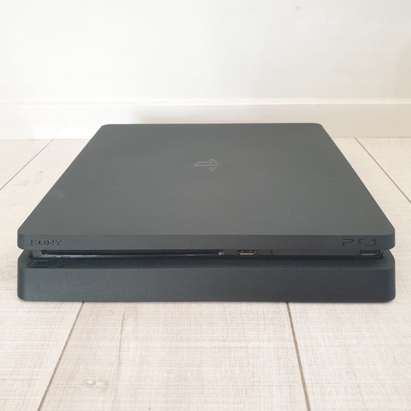 PS4 slim 1tb bundle & box (New condition) Carousel 2