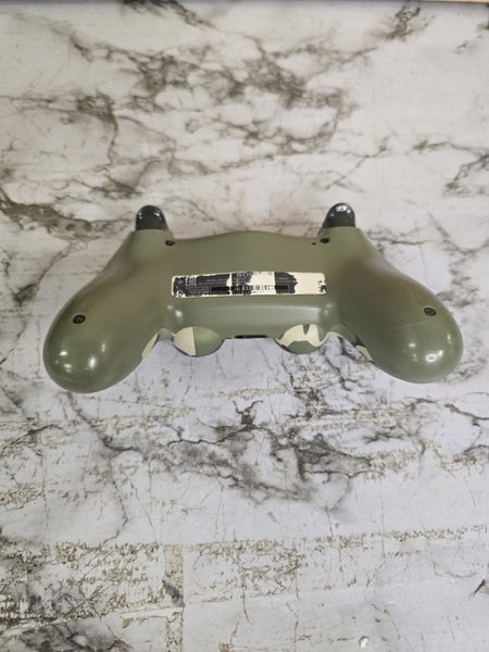 PlayStation 4 Slim Console 1TB CUH-2202B (2x Controllers) Carousel 9