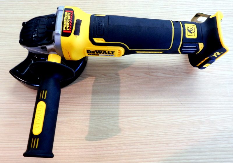 Dewalt Angle Grinder Carousel 1