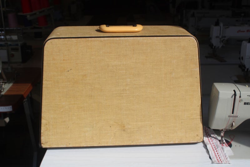 SINGER 201 HAND SEWING MACHINE Carousel 3