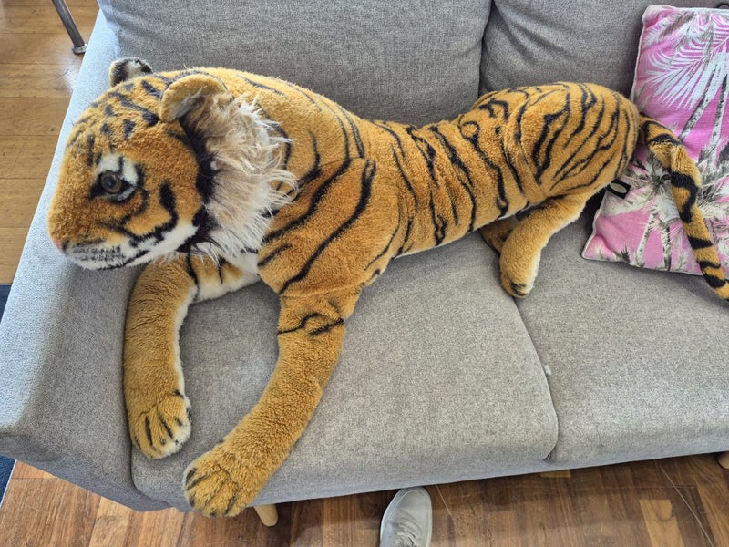 Melissa & Doug Giant Life Size Tiger Plush – 1.4m – Realistic Soft Toy Carousel 1