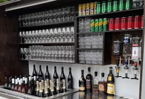 Private Event Hire, Mobile Bars & Luxe Portaloos Carousel 2