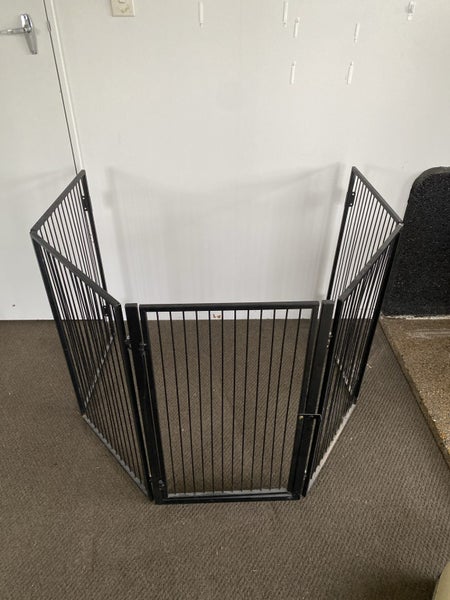 Fireplace guard Carousel 1