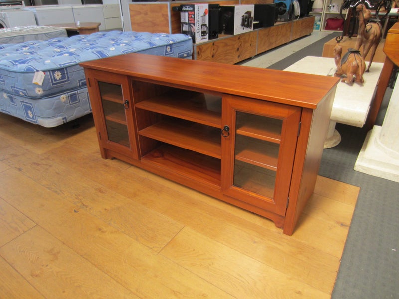 'Valley Craft' 2-Door Entertainment Unit Carousel 2