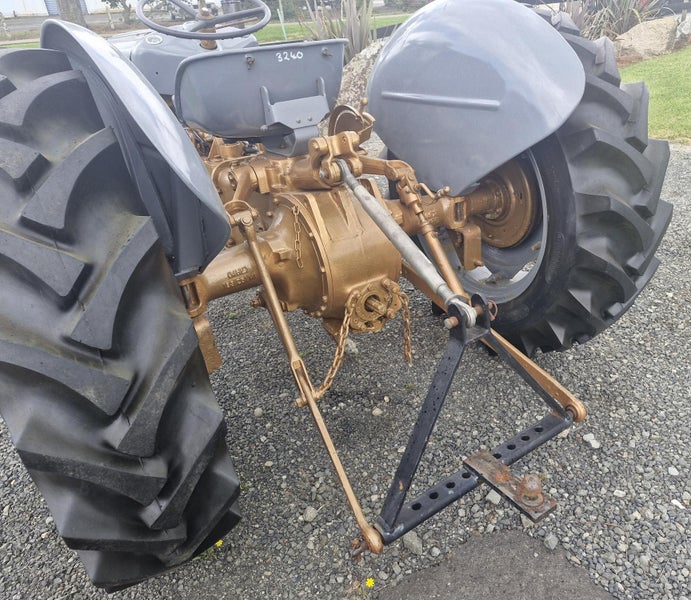 Massey Ferguson 35 Petrol Carousel 4