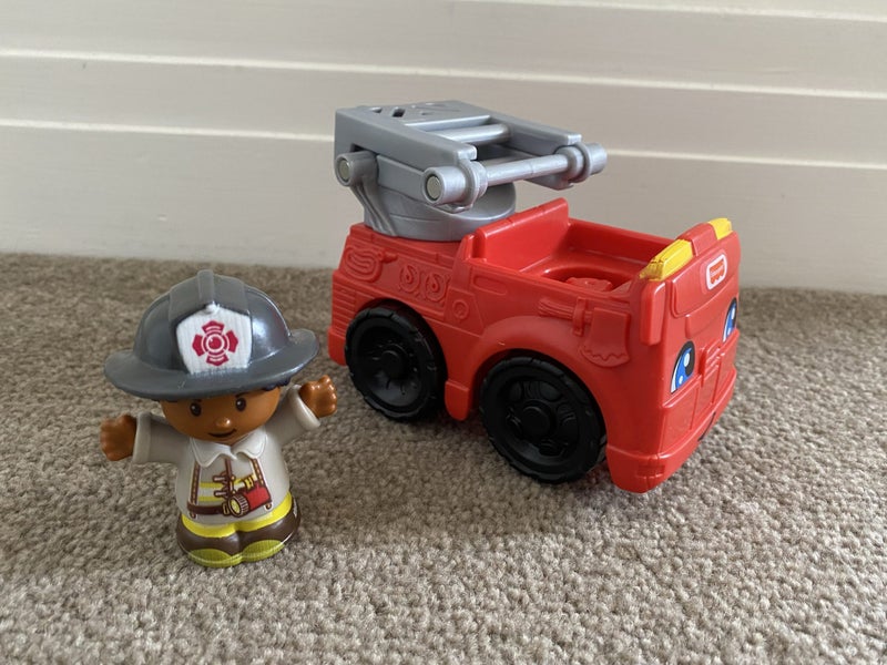 Fisher Price Little People Carousel 10