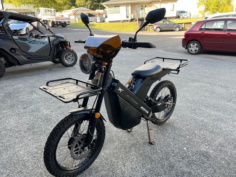 XOVR-X1 2024 - ELECTRIC 2X2 BIKE - ROAD LEGAL (RIDE ON CAR LEARNERS) Carousel 2