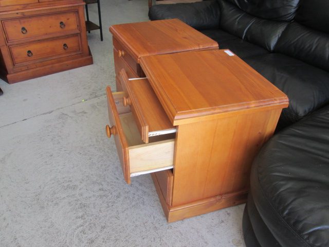 2615 PAIR SOLID RIMU BEDSIDE CABINETS Carousel 2