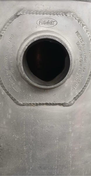 Aluminium diesel tank 600litres Carousel 2