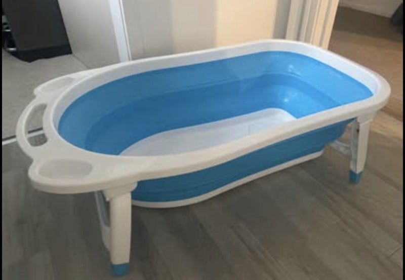 Jolly jumper collapsible bath Carousel 1