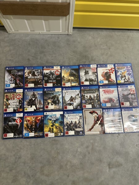 PS4 (Nathan Drake Edition) and 21 games Carousel 5