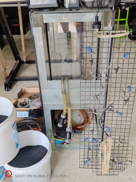 Fish Tank 130ltr, Filters, Air & water pump, lights, black gravel and equipment. Carousel 2