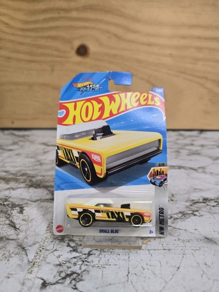 Small Bloc Hot Wheels Carousel 1