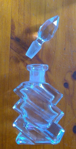 Vintage Art deco style crystal perfume bottle Carousel 2