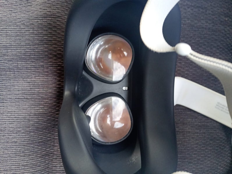 Oculus Meta quest 2 Carousel 6