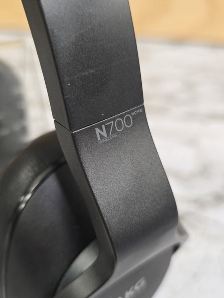 AKG Wireless Headphones N700 Carousel 4