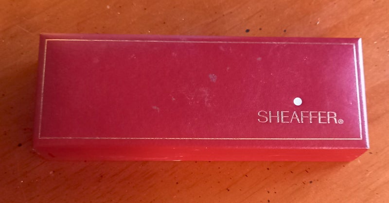 Vintage Boxed Sheaffer Fashion 260 Matt Black Fountain Pen. Carousel 2