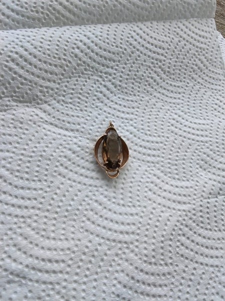 A fine vintage stamped 9ct gold pendant set with smoky quartz 6gms $1 reserve Carousel 2