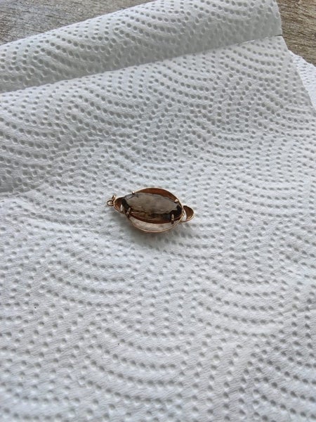 A fine vintage stamped 9ct gold pendant set with smoky quartz 6gms $1 reserve Carousel 4