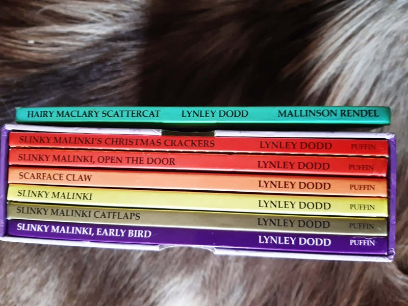 Slinky Malinki Carousel 2