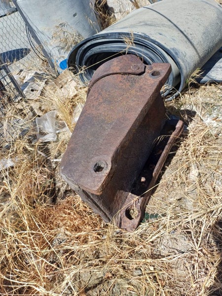 Dredge buckets Carousel 7