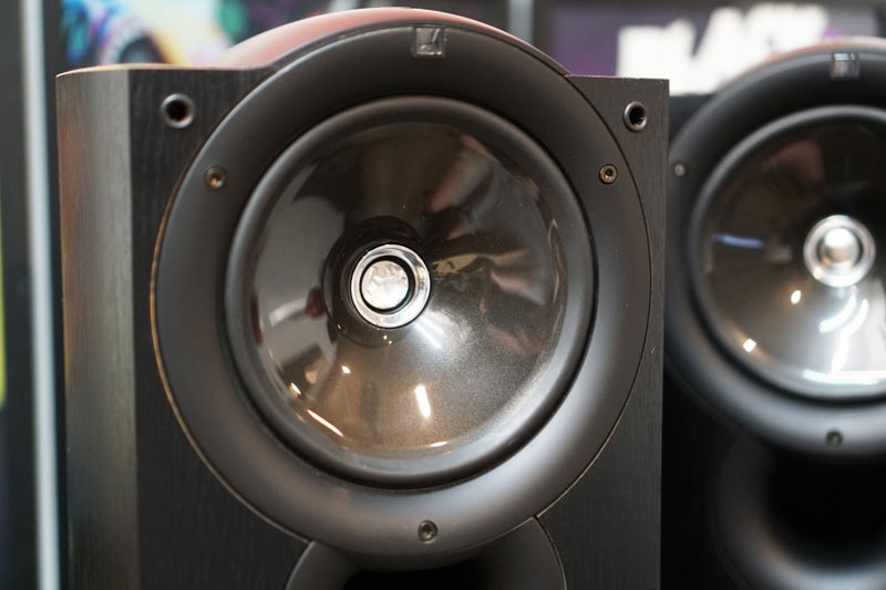 KEF Q1 British Audiophile Speakers with Covers - Sound Great & Warranty! Carousel 2