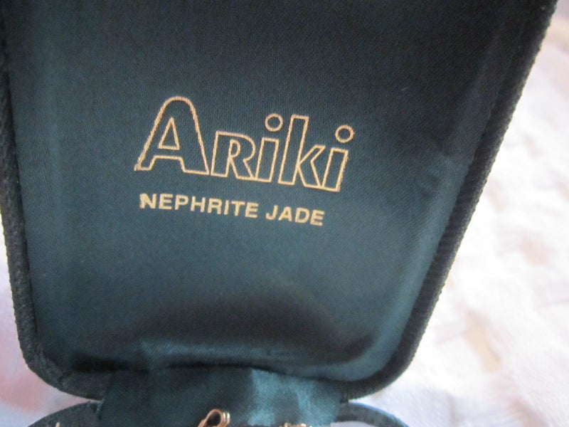 ARIKI Greenstone Pendant and Chain Carousel 2