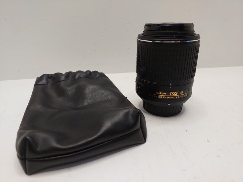 Nikon AF-S DX NIKKOR 55-200mm f/4-5.6G II ED VR Lens Carousel 1