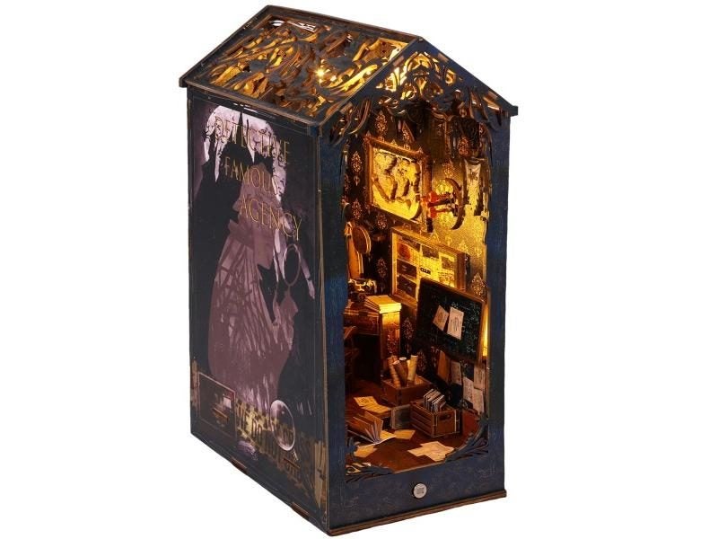 Miniature Wooden Book Nook Kit With Light And Bookend Carousel 1