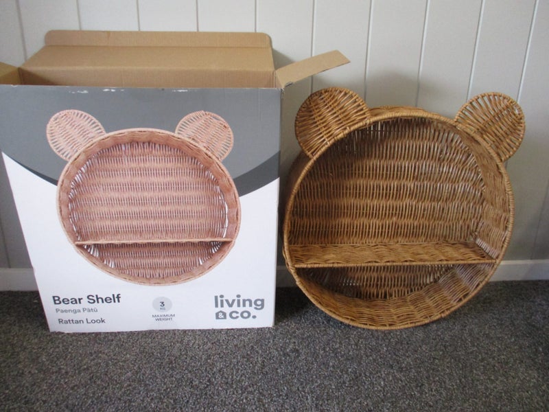 NEW Rattan look Bear face shelf Carousel 1