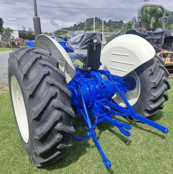 Ford 4000 Industrial Tractor Carousel 4
