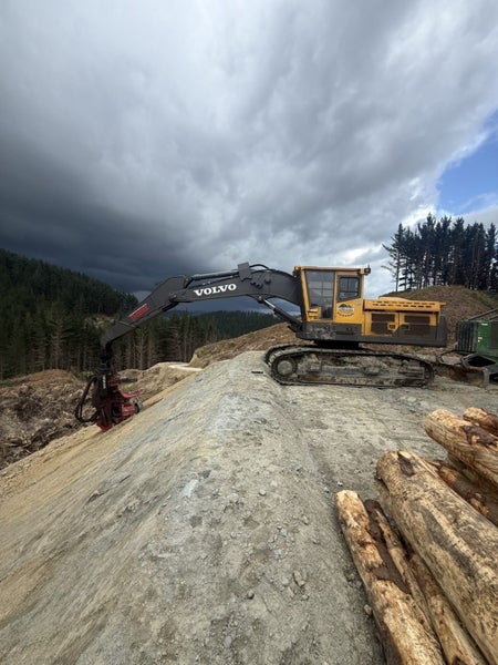 McIndoe Logging Ltd Carousel 2