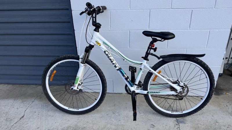 Giant Talon 14” frame mountain bike Carousel 1