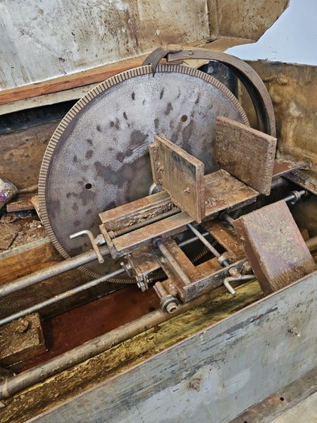 24inch Diamond Rock Saw Carousel 1