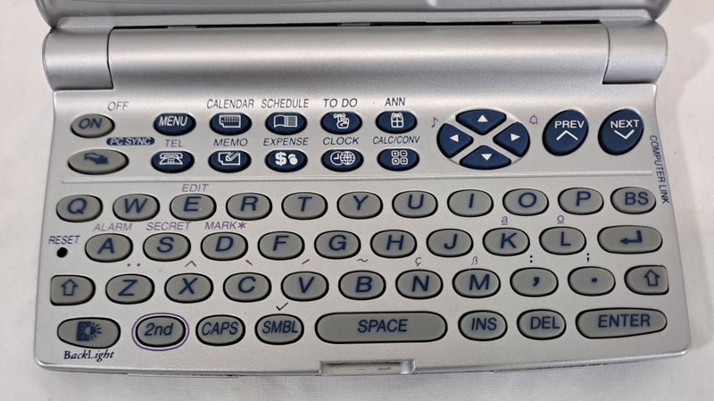 Sharp ZQ-540 Electronic Organizer Carousel 2