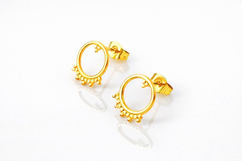 Stud Earrings Carousel 1