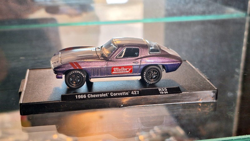 M2 1956 Corvette and 1968 Chevy Camaro SS, 1/64 scale Carousel 2
