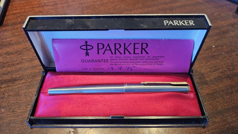 ANTIQUE ESTATE PARKER 585 14CT PEN Carousel 1