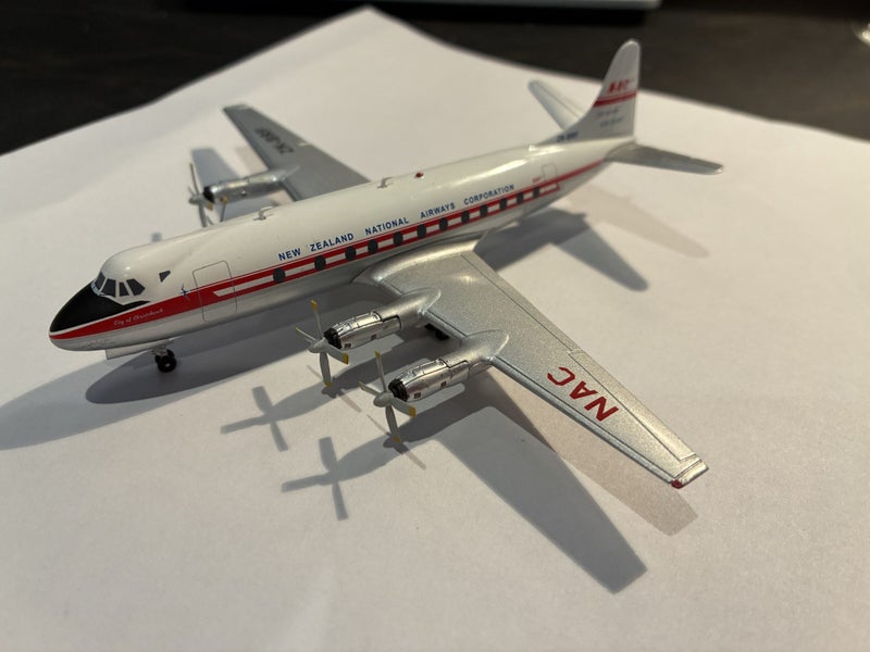 Diecast Vickers Viscount 1:200 Carousel 1