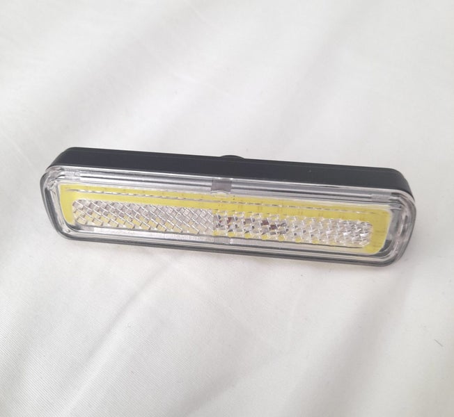 Bicycle Tail Light GIYO R1 - LED Direction Indicating with remote, Rechargable Carousel 7