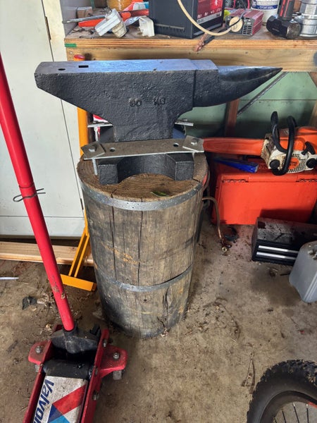 80 kg Anvil Carousel 1