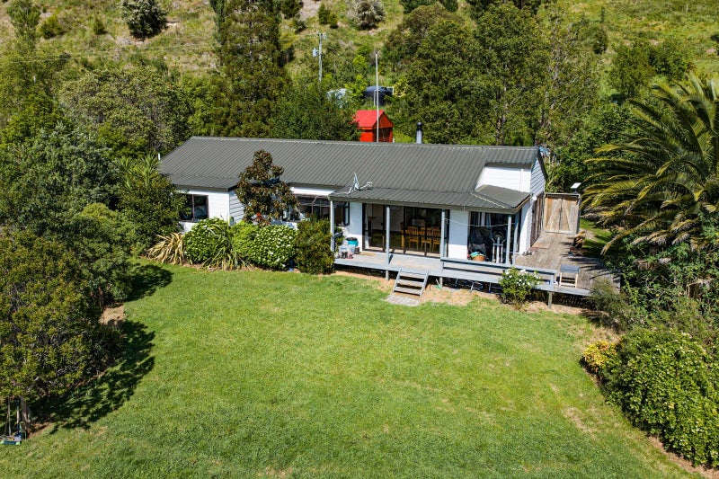 Image 2 of 32