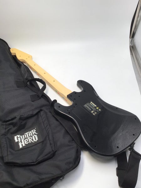 * PS2 / PS3 RockBand Fender Stratocaster Guitar Wireless Controller w/ Case! * Carousel 2