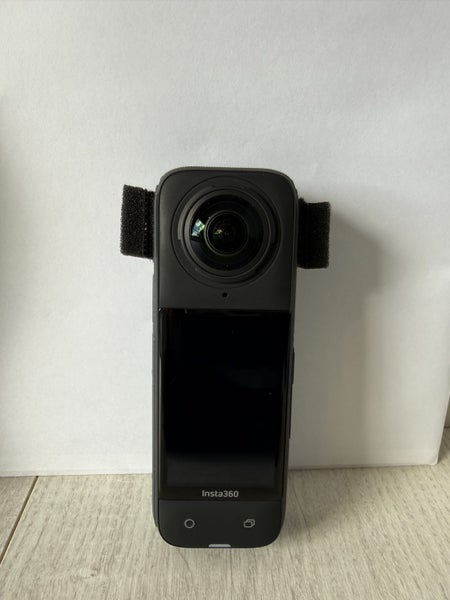 Insta360 X4 + 512GB SD Card Carousel 8