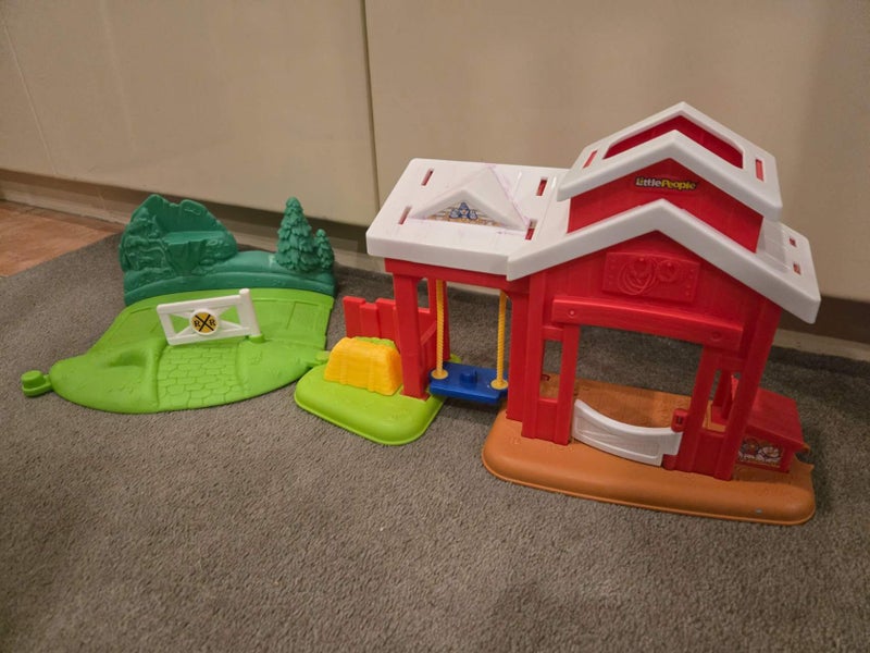 Fisher Price - Little People Farm Toy Carousel 1